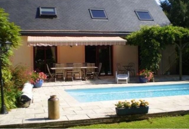 Nice House With Swimming Pool