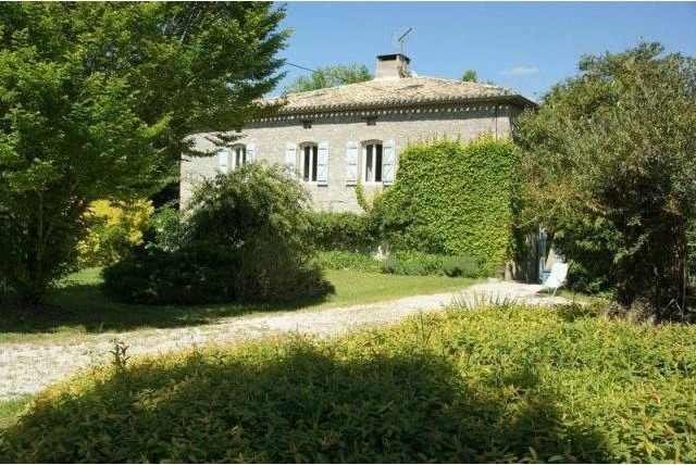 5 Bedroom Country House For Sale
