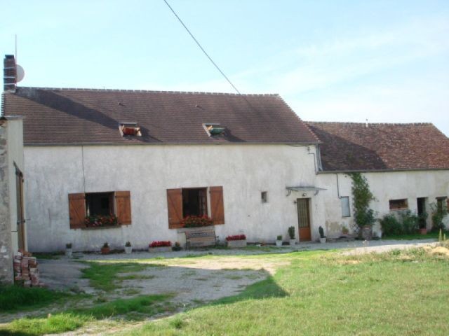 Character Longere with Garage