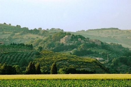 Umbrian Hilltop Farmhouse - 2