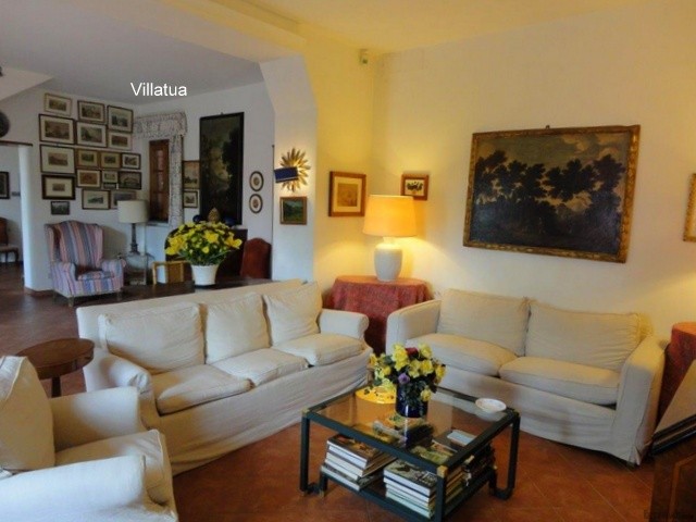 Country/farmhouse - For Sale - South of.. - 2