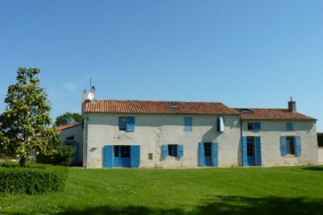 Stone House For Sale St Jean D Angely - 2