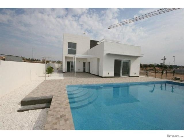 3 bedroom Villa For Sale: Detached..