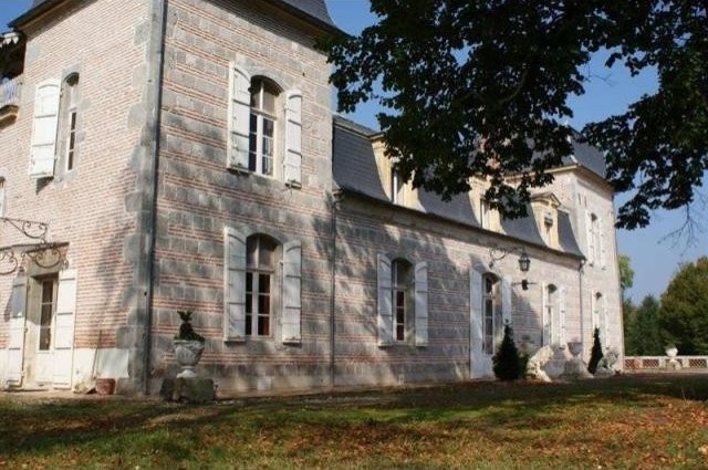 6 bedroom Castle For Sale: 47000 AGEN - 2
