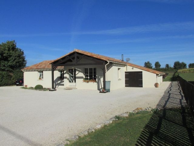 Stunning 4 Bedroomed Bungalow With Land..