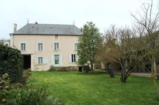 4 bedroom Village House For Sale: 86490.. - 2