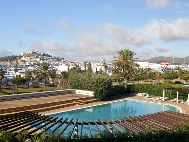 Front Line Apartment In Marina Botafoch - 2