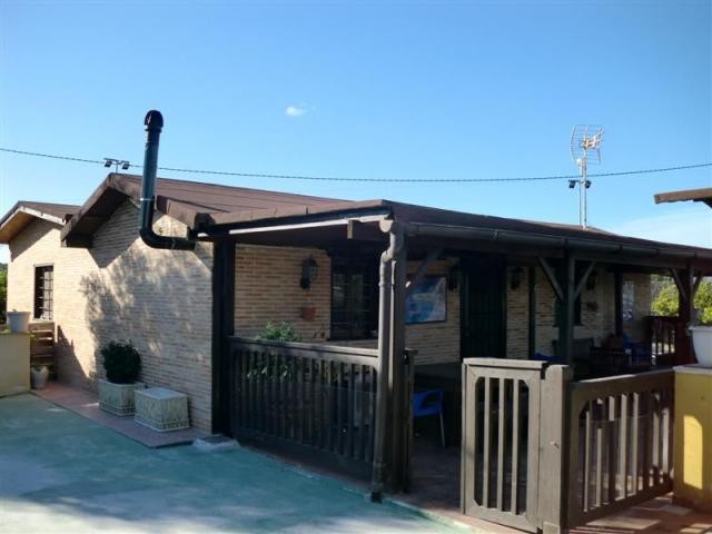 4 Bed 2 Bath Modern Country Villa with..
