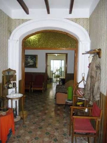 7 Bedroom Townhouse in Jesus Pobre