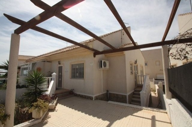 3 Bedrooms - Semi Detached - Alicante -..