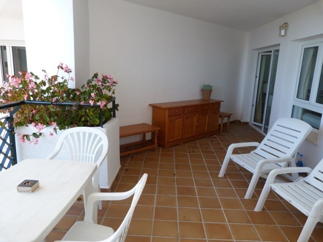 1 Bed Apartment for sale in Calahonda - 2