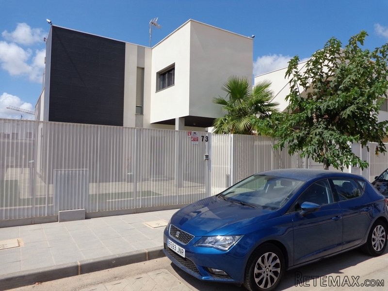 3 Bedrooms - Villa - Alicante - For Sale