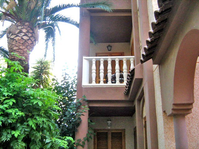 2 Bed Apartment 50 mtrs from Beach - 2