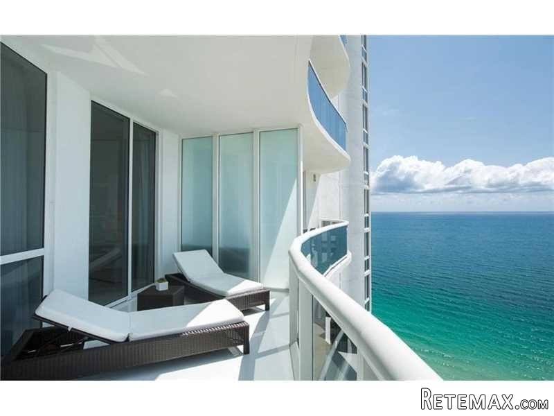 2 bedroom Flat For Sale: 15811 Collins.. - 2