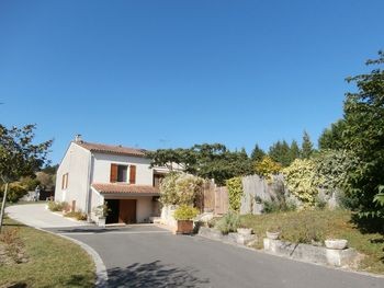 Beautiful 4 Bedroom House On 1,5acres.. - 2