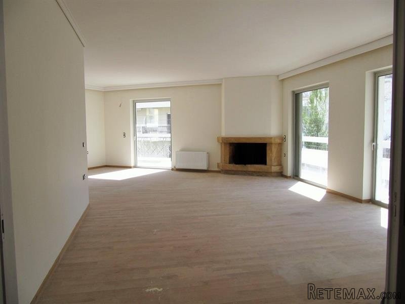 3 bedroom Apartment For Sale: Nea.. - 2