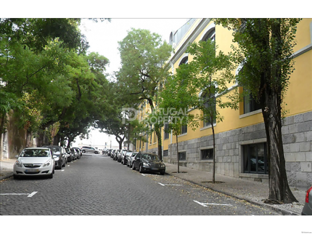 Charming 1 Bedroom Apartment in Lisbon