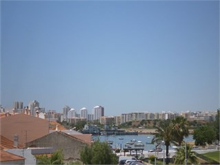 2 bedrooms-apartment for..