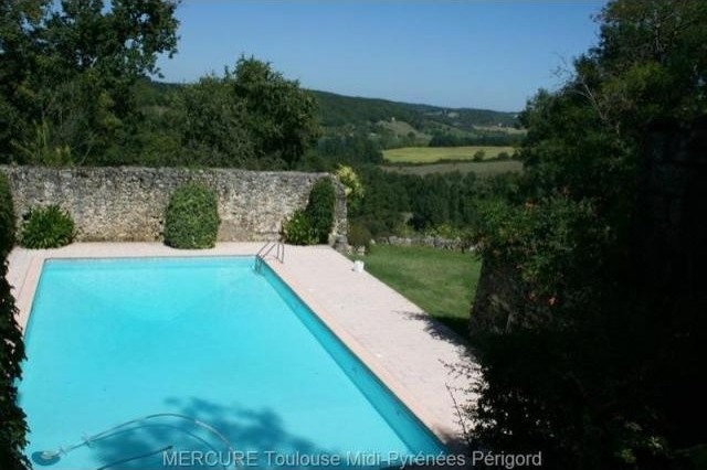 5 bedroom House For Sale: 47300.. - 2
