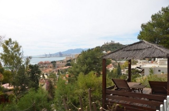 Villa - Luxury and very private villa..