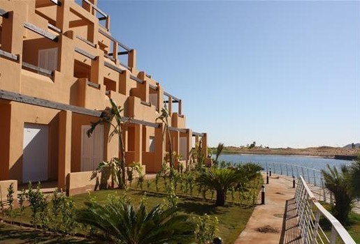 2 Bed Apartment overlooking the Lake - 2