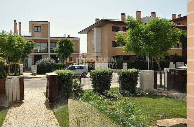 Brand New 1 bedroom apartments -.. - 2