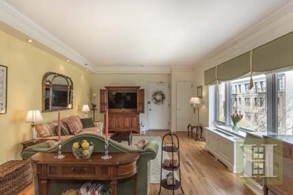 3 bedroom Apartment For Sale: 304 WEST..