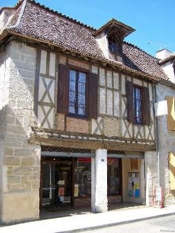 16th Century Village Property With Shop..