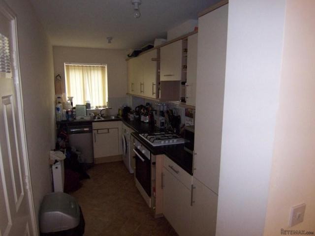 2 bedroom flat in Kemsley, SITTINGBOURNE - 2