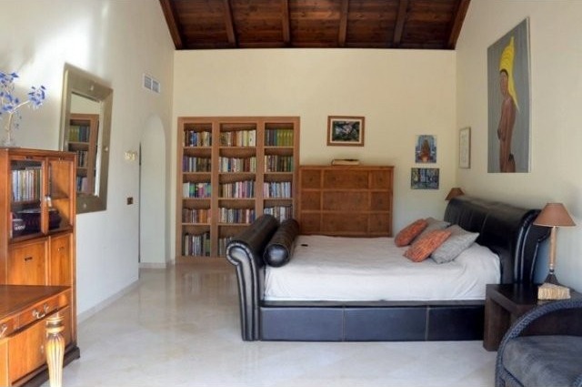5 Bedroom Front Line Beach Duplex.. - 2
