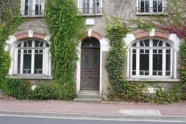 17 bedroom House For Sale: 86100 15..