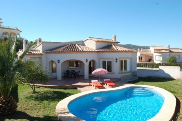 3 Bed 2 Bath Villa Javea 5*