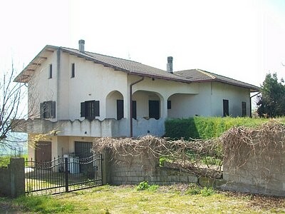 Fabulous large villa in a panoramic..