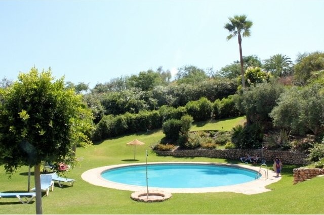 3 Bedroom Apartment For Sale In La.. - 2