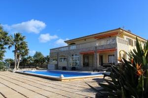 Beautiful finca near Can Picafort, as a..