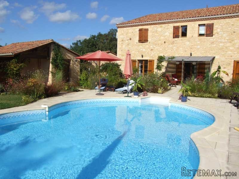 Impressive Perigord Style Stone.. - 2