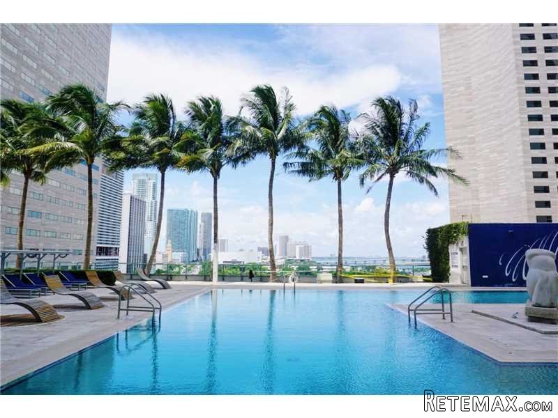 1 bedroom Flat For Sale: 325 S Biscayne.. - 2