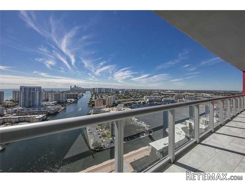 2 bedroom Flat For Sale: 2600 E.. - 2
