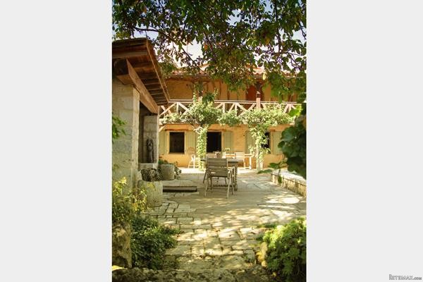 Mauvezin (Gers) - For sale : Immaculate.. - 2