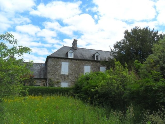 Nice Country House with 1.1 Hectares