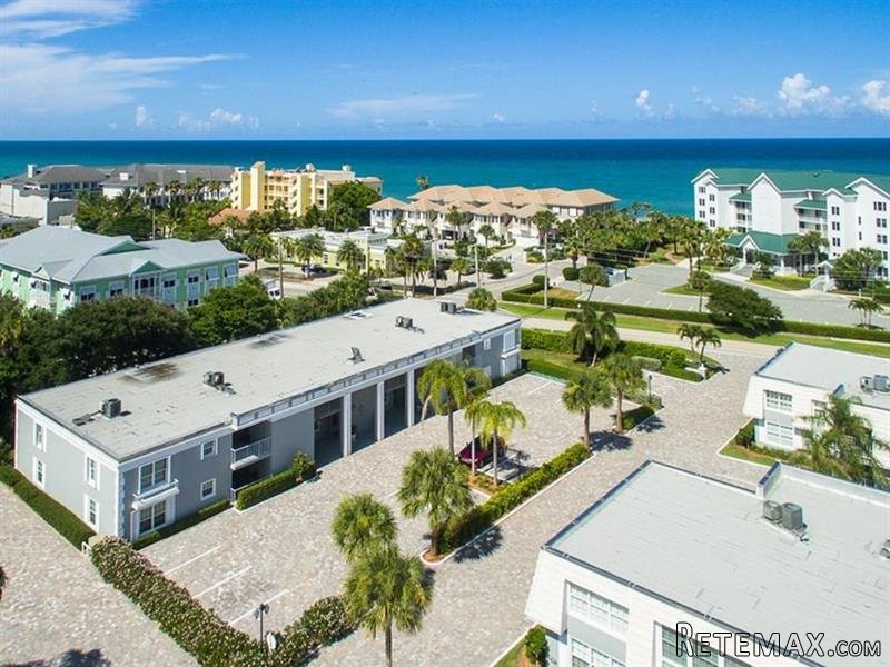 2 bedroom Flat For Sale: 2737 Ocean..