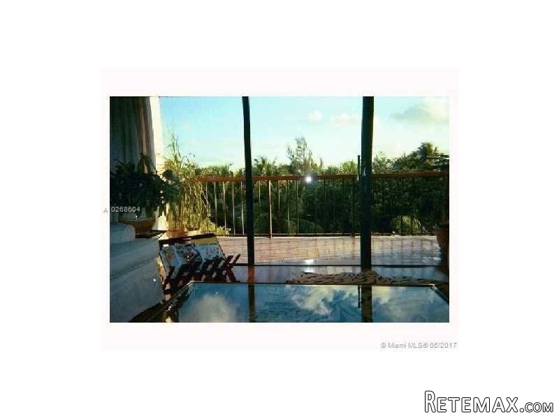 2 bedroom Flat For Sale: 101 OCEAN LANE.. - 2