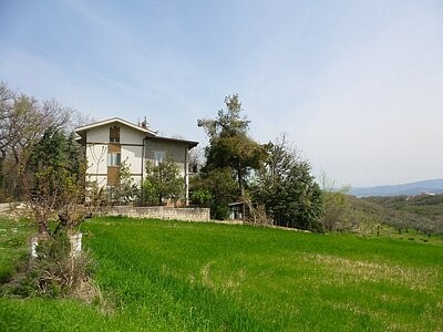 Large property in a panoramic location.