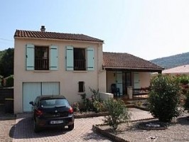 Pretty Villa With Swimming Pool - 2