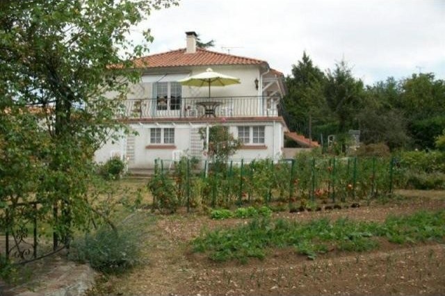 4 bedroom Villa For Sale: 79000 A 15.. - 2