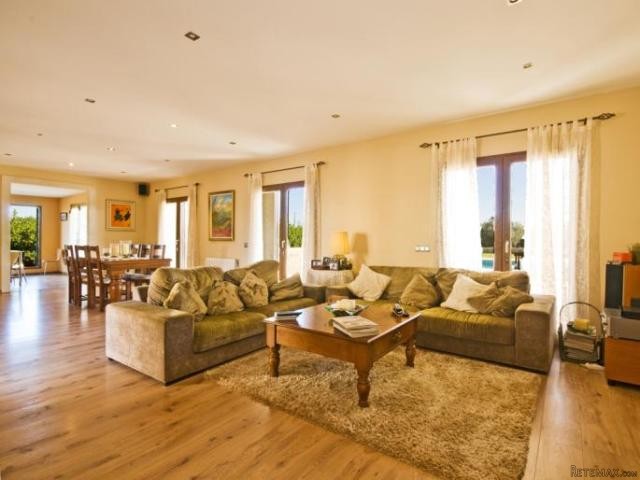Fantastic country home in excellent.. - 2