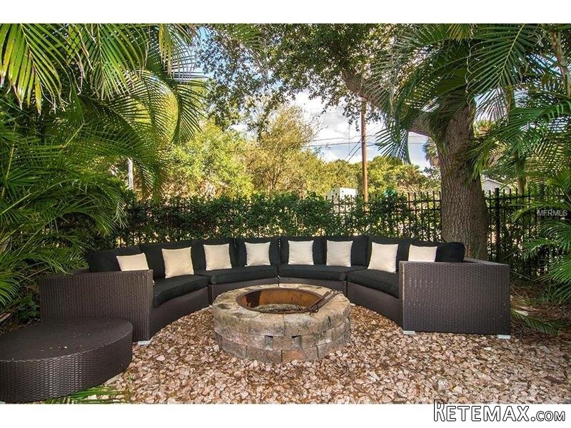 6 bedroom Property For Sale: 4911 WEST.. - 2