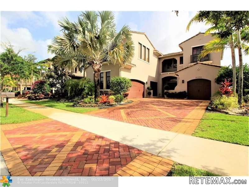 5 bedroom House For Sale: 10352 Emerson..