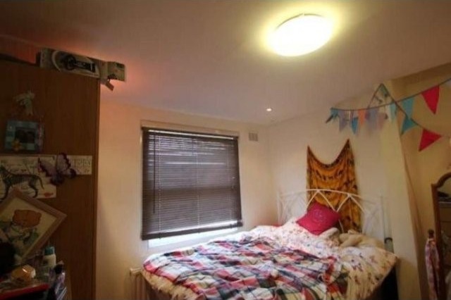 3 Bed Flat/Apartment To Let in London