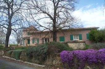 Beautiful Property Situated On 13.5..